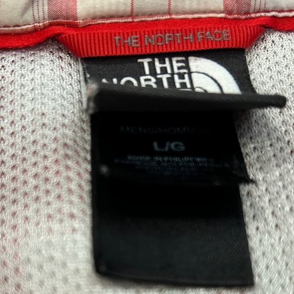 North Face Men’s Red/White Plaid Button Down Shirt. Size large. - Picture 9 of 10